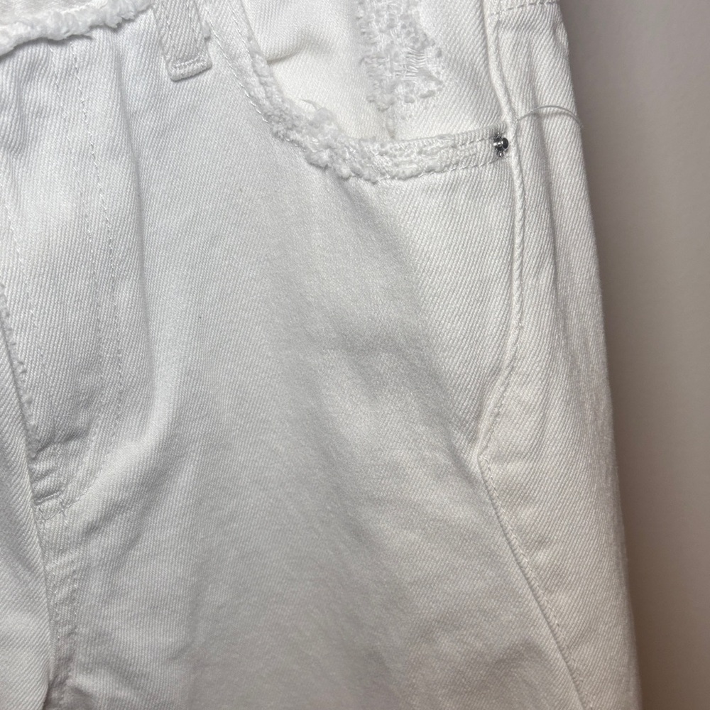 Zara White Floral Embroidered Flare Jeans - Picture 3 of 7